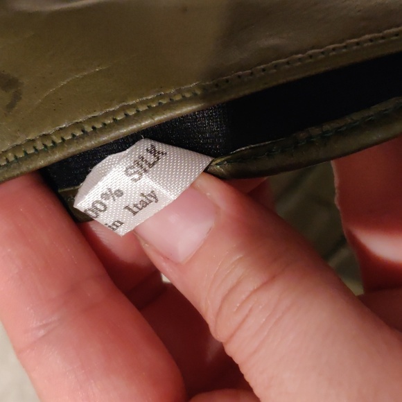 Bruno Di Costanzo handcrafted Olive Leather XL gloves with silk lining - Picture 7 of 14